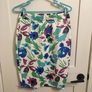 Wendy Williams flower pencil skirt size M NWOT